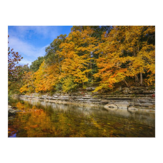 Blauer Fluss im Herbst Fotodruck (Vorne)