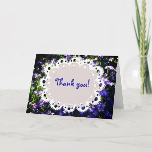 Blauer Frühling Blumen & Weiß Doily Danke Karte