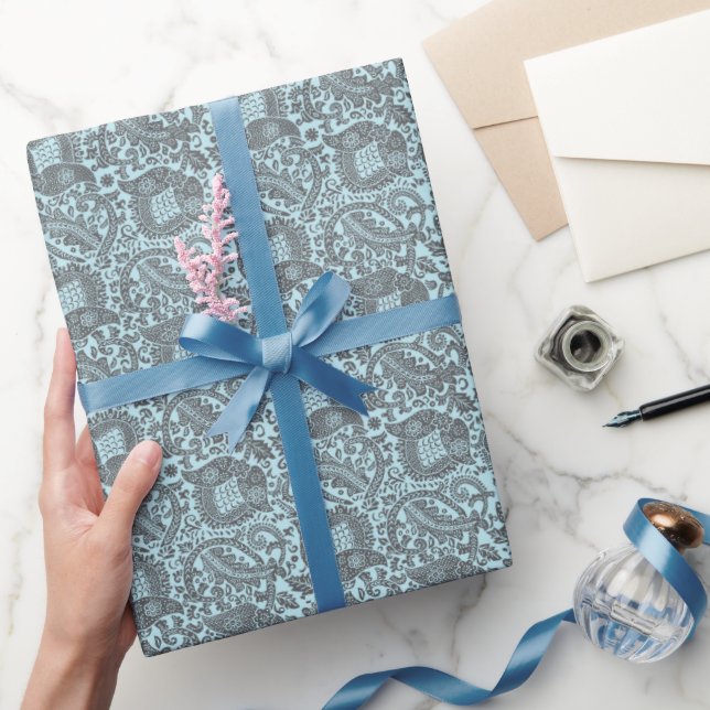 Blauer Grau Mittelalterliche Einzigartiges Blumend Geschenkpapier (Schenken)
