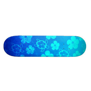 Blauer Hibiskus und Honu Schildkröten Skateboard