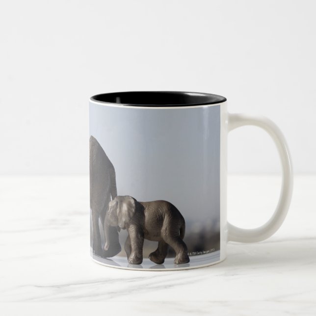 Blauer Himmel der Elefant-Herkunft Zweifarbige Tasse (Rechts)