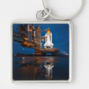 Blauer Himmel für den Start der Space Shuttle Atla Schlüsselanhänger
