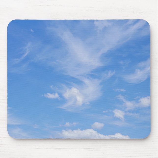 Blauer Himmel mit wispy Wolken Mousepad (Vorne)