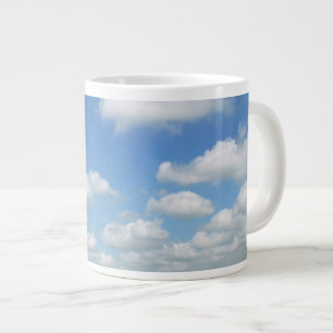 Blauer Himmel mit Wolken Jumbo-Tasse
