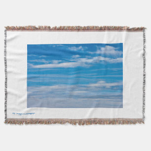 Blauer Himmel mit Wolkenkratzern Decke
