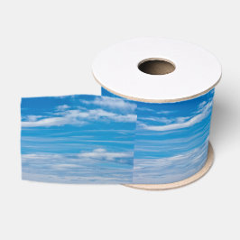 Blauer Himmel mit Wolkenkratzern Ripsband