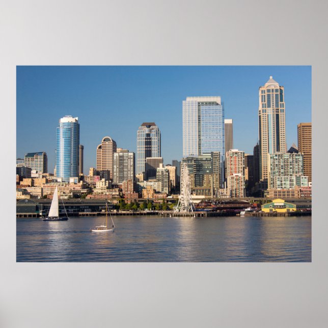 Blauer Himmel über der Küste von Elliott Bay Poster (Vorne)
