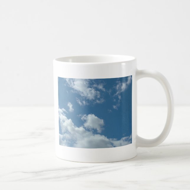 Blauer Himmel und weiße Wolken Kaffeetasse (Rechts)
