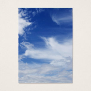 Blauer Himmel-Weiß bewölkt den besonders