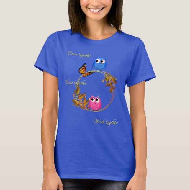 Blauer, individuell anpassbarer Schmetterling-Owl- T-Shirt (Vorderseite)