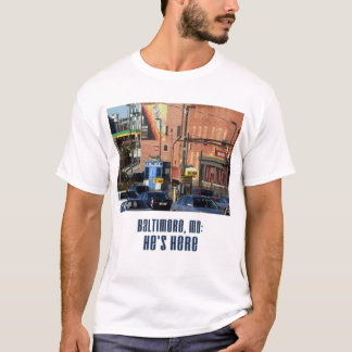 Blauer Kasten kommt an T-Shirt