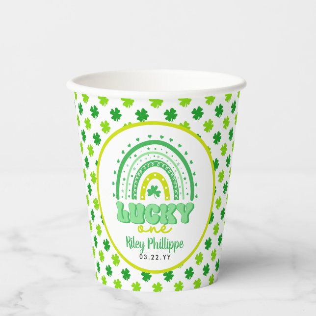 Blauer Klee und Regenbogen Lucky Eins Geburtstag Pappbecher (Vorderseite)