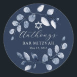 Blauer Leaf Bar Mitzvah Runder Aufkleber<br><div class="desc">Schönes handgemaltes Aquarelldesign mit einem zarten blauen Blattkranz und Star of David.</div>