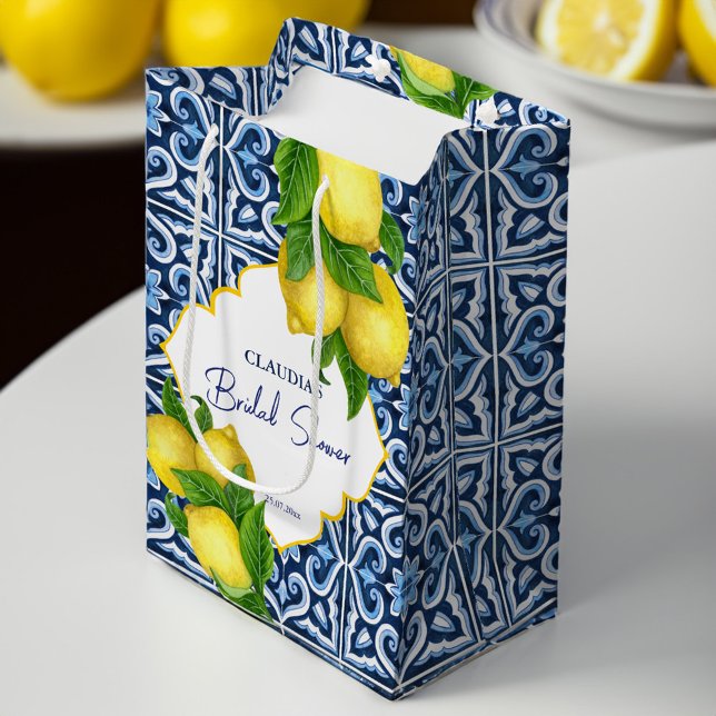 Blauer Lemon Amalfi Positano Brautparty Mittlere Geschenktüte (Blue tiles lemon Amalfi Positano bridal shower Medium Gift Bag bridal shower favor bag)