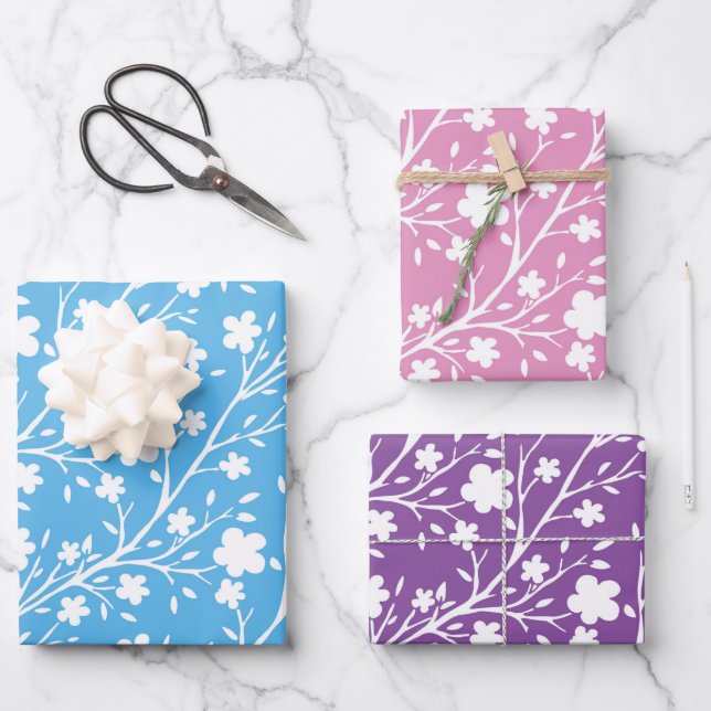 Blauer, Lila und rosa Mehrfarbiger Frühlingsblumen Geschenkpapier Set (Vorderseite)
