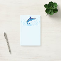 Blauer Marlin springt aus dem Ozean