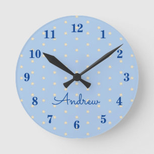 Blauer personalisierter Junge  Runde Wanduhr