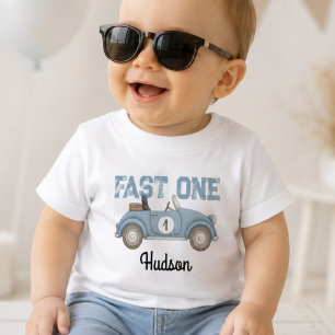 Blauer Rennwagen Erste Runde Auf Der Rennstrecke G Baby T-shirt