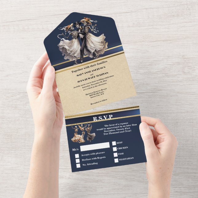 Blauer Skelettbäumchen gotische Hochzeit All In One Einladung (Abreißtisch)