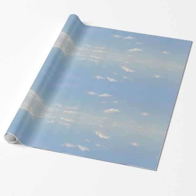blauer sonnenbeleuchteter Himmel und helle Wolken  Geschenkpapier (Ungerollt)
