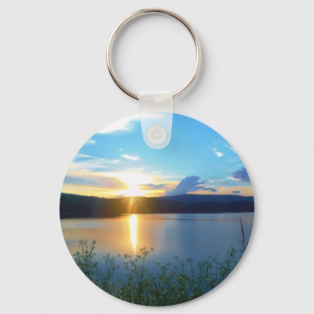 Blauer Sonnenuntergang am See Schlüsselanhänger (Vorderseite)