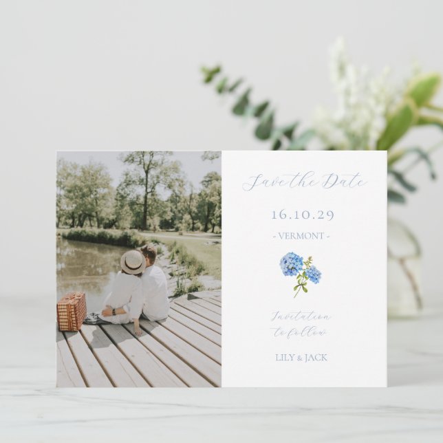 Blauer und weißer Foto Floral Hydrangea Save The Date (Stehend Vorderseite)
