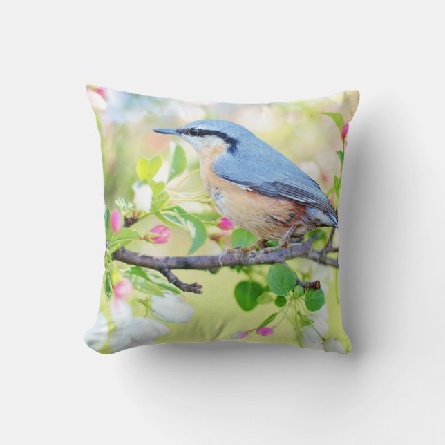 Blauer Vogel und Blüten von Apple Kissen (Vorderseite)