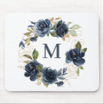 Blauer Wasserfarbenmonogramm für Blumendraht-Rose Mousepad<br><div class="desc">Elegante und skurrile botanische Mousepad. Es verfügt über einen Blumenkranz in Aquarelltönen mit marineblauen Rose und Pfingsten,  Grünpflanzen und Imitaten Goldfolienakzente. Anpassen durch Hinzufügen eines Monogramms. Diese blumenblaue Kranzmaus ist ein personalisiertes Geschenk.</div>