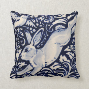 Blauer weißer Sprung Rabbit Hare Bunny Chinoiseri Kissen