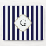 Blauer weißer Streifen, weißes Monogramm-Etikett Mousepad<br><div class="desc">Navy Blue und White Medium Stripes Muster mit White Monogram Label =========== Ein klassisches,  stilvolles,  schicke gestreiftes Muster in mittelgroßen Marineblasen in Blau und Weiß. Passen Sie Ihr Monogramm an. 2013 ©FantabulousPatterns Alle Rechte vorbehalten</div>