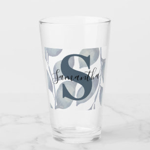 Blaues Blatt mit moderner Monogramm Glas