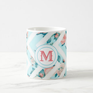 Blaues Blumenmonogramm-Zickzack Kaffeetasse