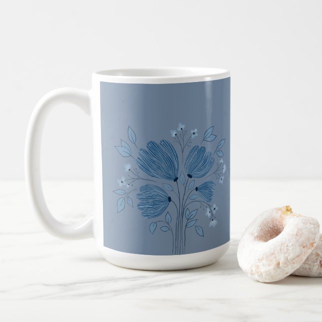 Blaues Blumenmuster auf verblasstem blauen Denim Kaffeetasse (Mit Donut)