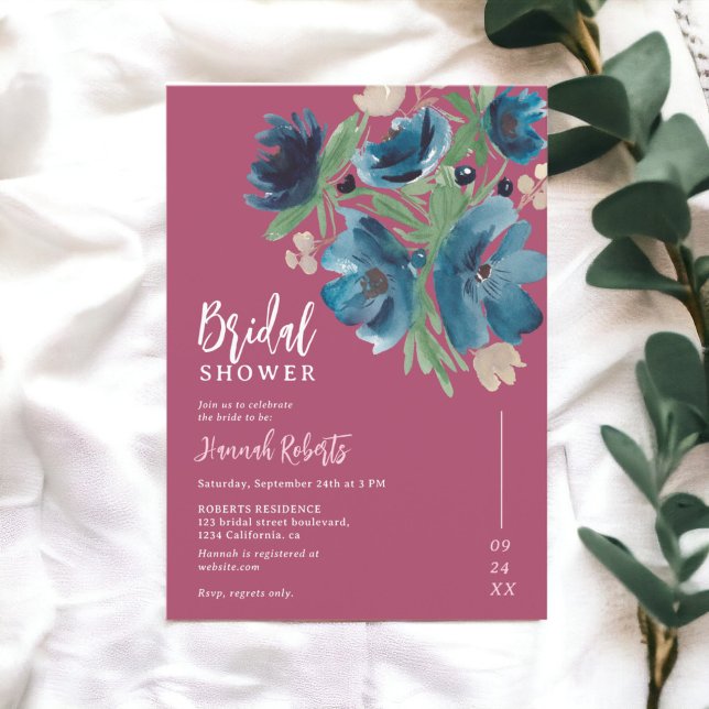 blaues böhmisches Brautparty Einladung (blue bohemian floral watercolor bridal shower invitation on raspberry burgundy)