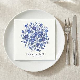 Blaues Chinoiserie-Bouquet Hochzeitsnamen und Datu Serviette