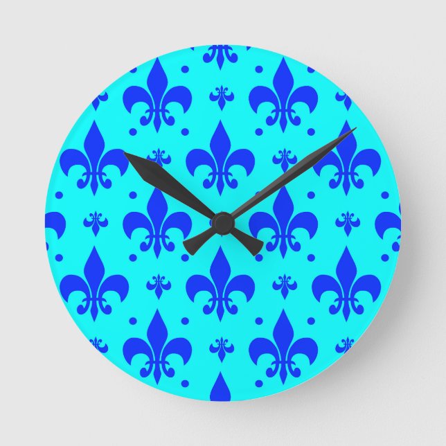 Blaues Fleur-de-lis-Muster Runde Wanduhr (Vorderseite)