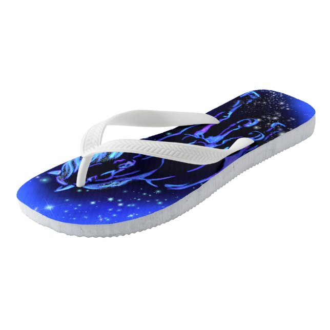 Blaues Flip Flops Pferd läuft in der Starry Night (Schrägansicht)