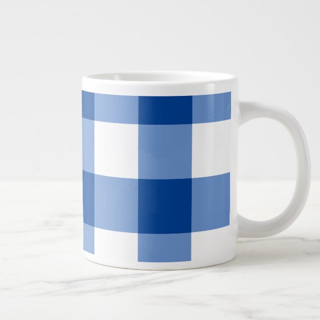 Blaues Gingham-Muster Jumbo-Tasse (Rechts)