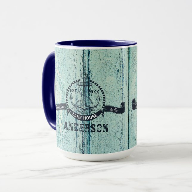 Blaues Holz Willkommen im Lake House Tasse (Vorderseite Links)