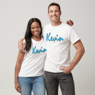 Blaues Kevin-Logo auf weißem T-Shirt