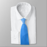 Blaues lichtes geometrisches Messemuster Krawatte<br><div class="desc">Anzug Accessoires verbindet den Hals mit modernem geometrischem Design. Elegantes und cooles geometrisches Dreieck mit blauem Farbverlauf für ihn.</div>