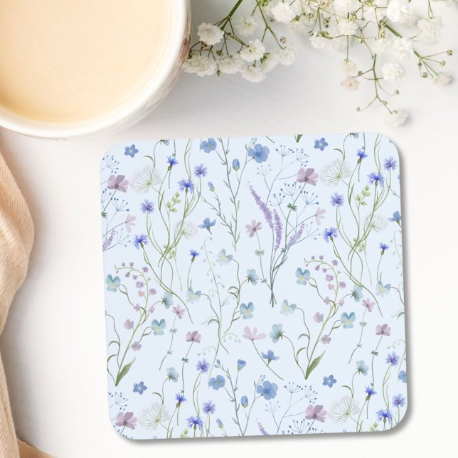 Blaues Lila Hübsches Wildblume Blumenmuster Getränkeuntersetzer (In situ)