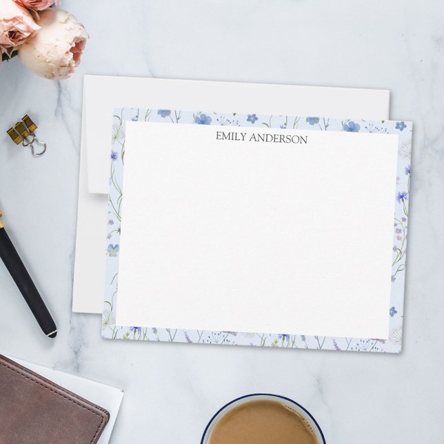 Blaues Lila Hübsches Wildblume Blumenmuster Mitteilungskarte (In situ)