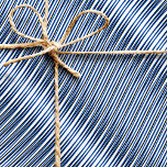 Blaues Moiré Streifen Optische Illusion Abstrakt Geschenkpapier<br><div class="desc">Dieses abstrakte und moderne gestreifte Design wurde vor allem für diejenigen geschaffen,  die ungewöhnliche,  aber saubere Designs mögen. Die optische Täuschung des Moiré-Musters vermittelt einen trippenden Bewegungseindruck. Hauptfarbe der Streifen: blau und weiß.</div>