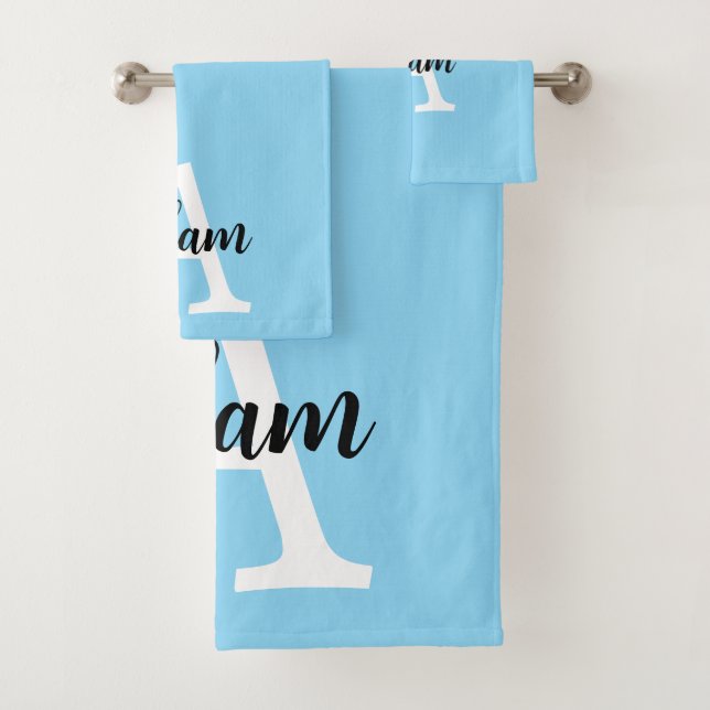 Blaues Monogramm-Name-Script Personalisiertes Desi Badhandtuch Set (Insitu)