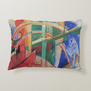 Blaues Pferd mit Regenbogen von Franz Marc Dekokissen