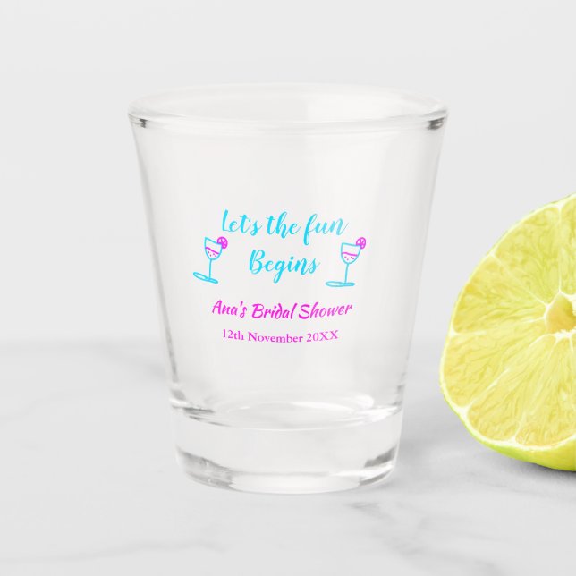 Blaues pinkfarbenes Brautparty Schnapsglas (Vorderseite)