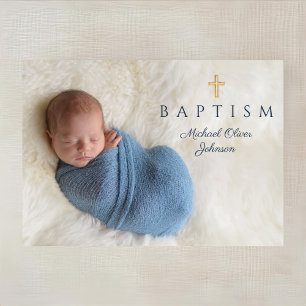 Blaues religiöses Foto für Taufe zwischen den Jung Einladung