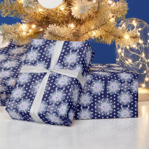 Blaues Rosass und Schneeflocken Geschenkpapier