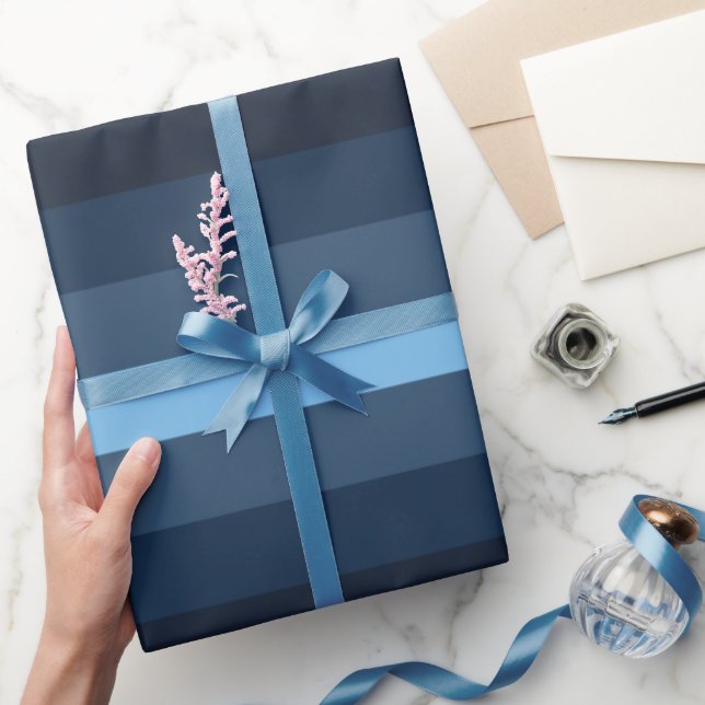 Blaues Streifenpapier Geschenkpapier (Schenken)